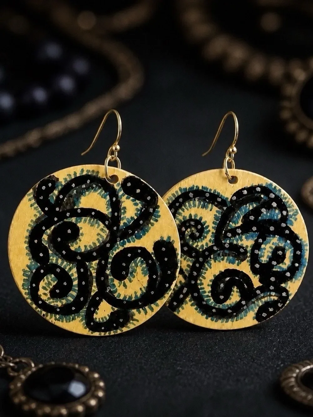 Chic Style Hand Designed Elegant Black and Gold Filigree Disc Earrings